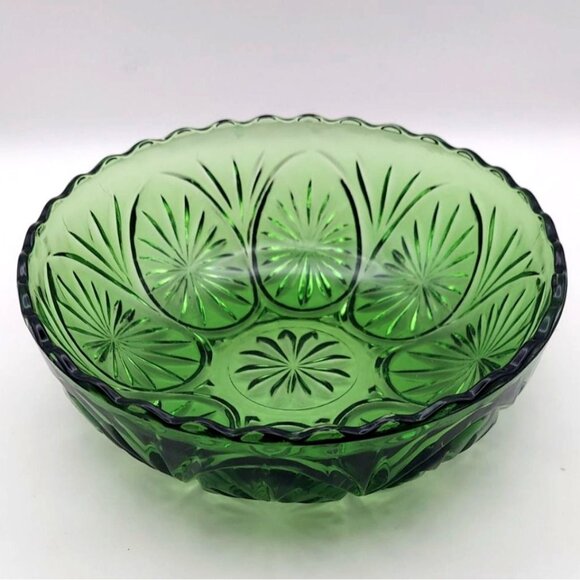 Vintage MCM Anchor Hocking Winter Green Cameo & Star Medallion Glass Salad Bowl - Picture 1 of 6